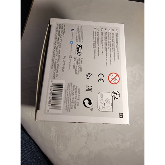 Marvel Shang-Chi GameStop Exclusive. #853 - Picture 5 of 6